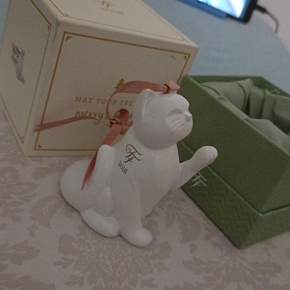 Ornament - Picture 1 of 11